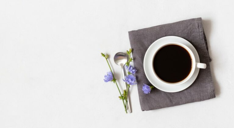 Caffè di Cicoria: i Benefici, Come Prepararlo e Quanto Berne